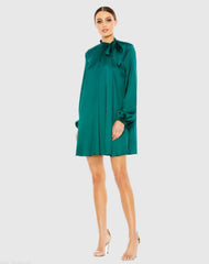 Green Soft Tie High Neck Pull Sleeve Shirt Dress