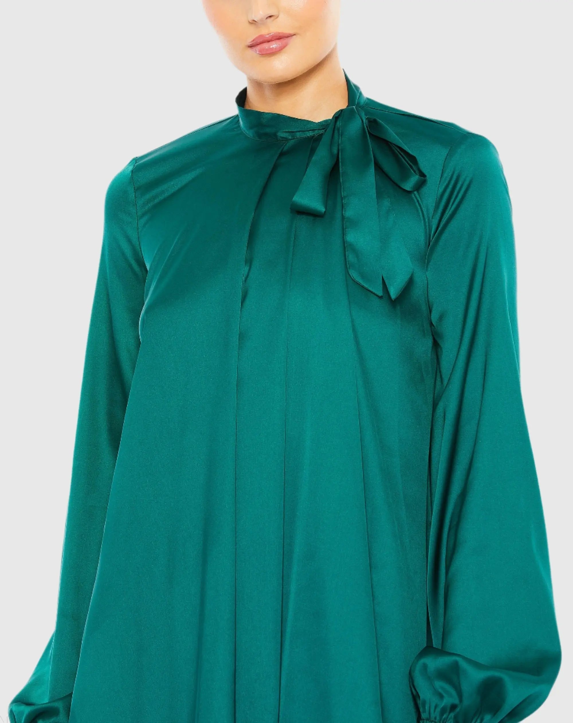 Green Soft Tie High Neck Pull Sleeve Shirt Dress